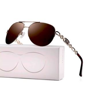 NWT- Super Cute Chocolate Brown Pilot Sunglasses